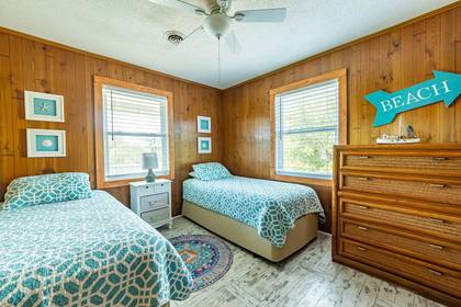 upper level bedroom
