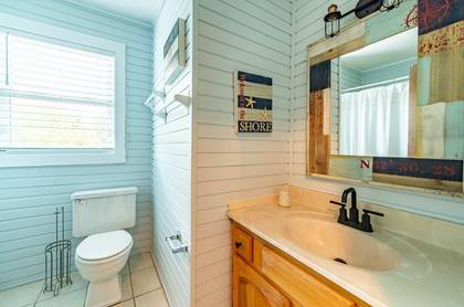 upper level bath