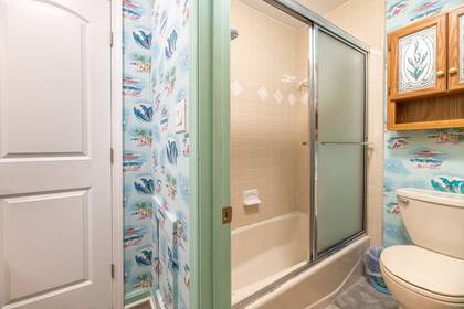Upper Level Master Bath