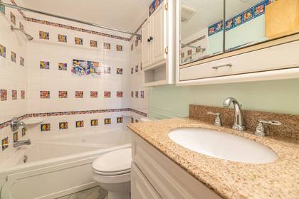Lower Level Bath