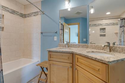 Mid Level Master Bath