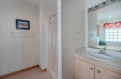 Mid Level Master Bath