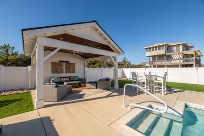 Pool Cabana