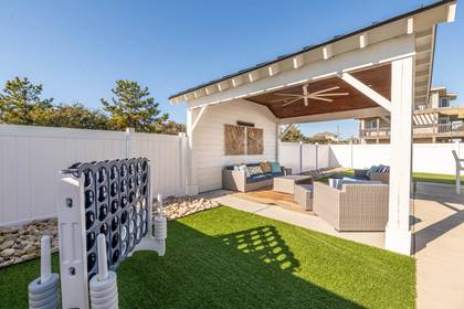 Pool Cabana