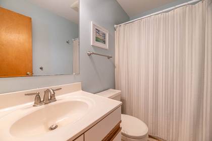 Upper Level Bath