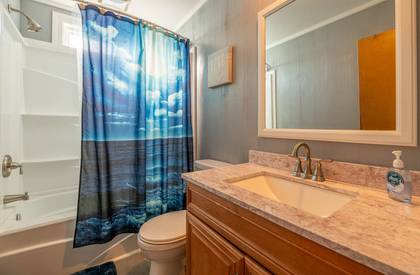 Upper Level Bath