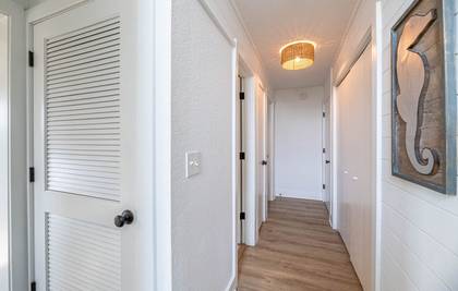 Mid Level Hallway