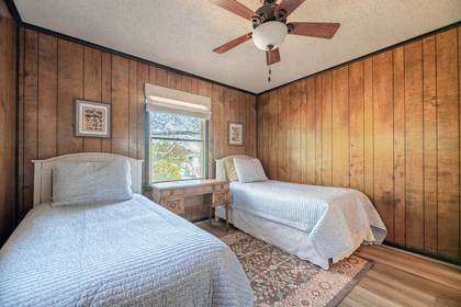 Twin Bedroom