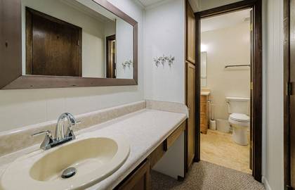 Mid Level Semi-Private Bath