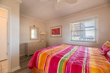 Queen Bedroom
