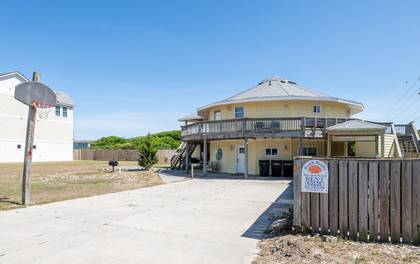 Roundabout Resort