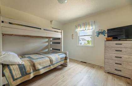 Mid Level Bedroom (bunkbed will be replaced October 2025 with twin and full bed)