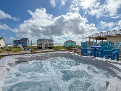 Hot Tub with Ocean Views!