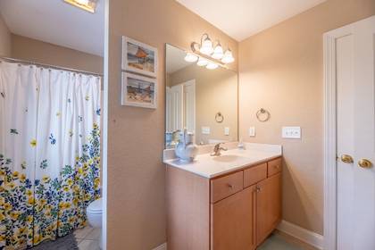 Mid Level Semi-Private Bath