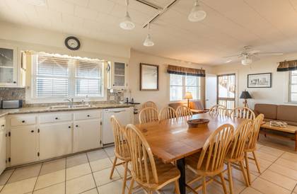 Kitchen/Dining