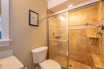 Mid Level Master Bath