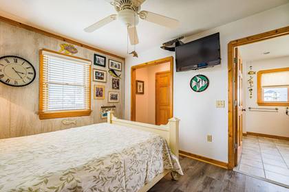 Mid Level Handicap Bedroom