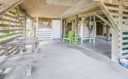 Outdoor Shower and Picnic Area