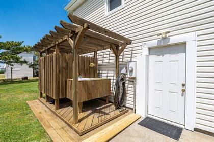outdoor shower