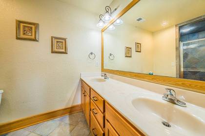 Upper Level Master Bath