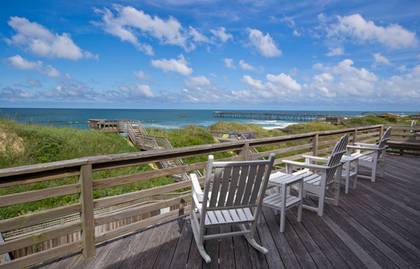 Upper Level Oceanfront Deck w/Breathtaking Views