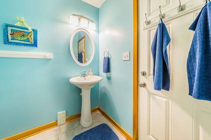 Lower Level Bath