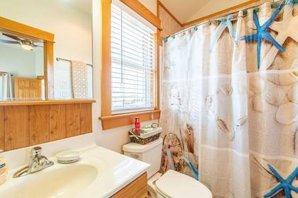 Upper Level Master Bath