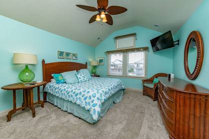 Upper Level Master Bedroom