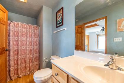 Upper Level Master Bath