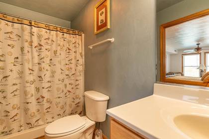 Mid Level Master Bath