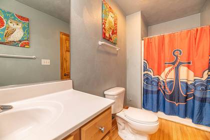 Mid Level Master Bath