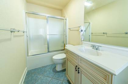 Mid Level Bath