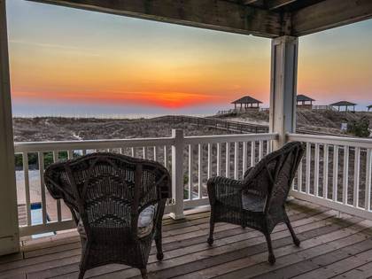 Mid level deck view