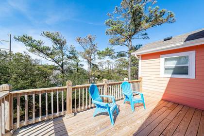 upper level sun deck