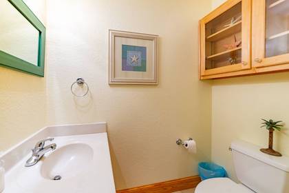 mid level powder room