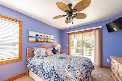 mid level bedroom