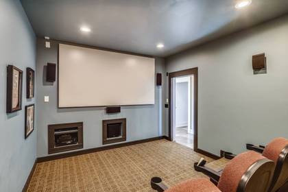 Theatre Room w/ Surround Sound