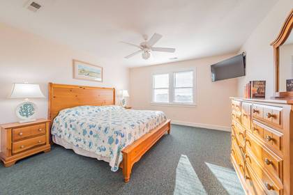 upper level bedroom