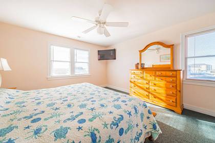upper level bedroom