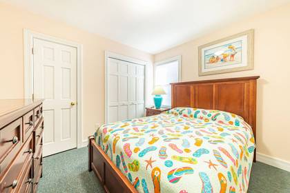 mid level bedroom