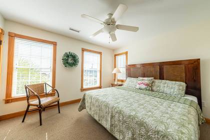 mid level bedroom