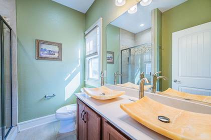 Mid Level Master Bath