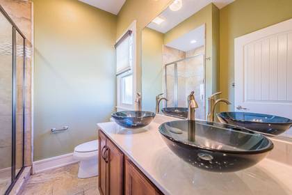 Mid Level Master Bath