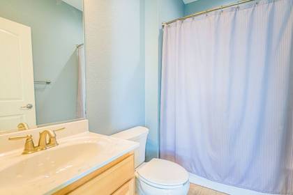 Mid Level Master Bath