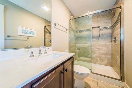 Mid Level Master Bath