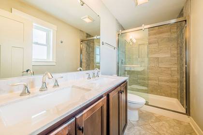 Mid Level Master Bath