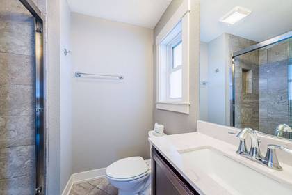 Mid Level Master Bath