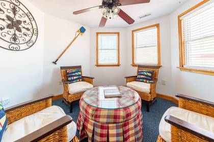 3rd Level Sitting Area