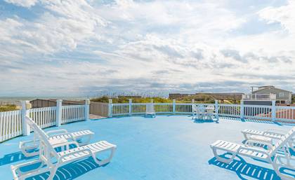 Large Sun Deck