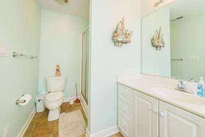 Upper Level Master Bath